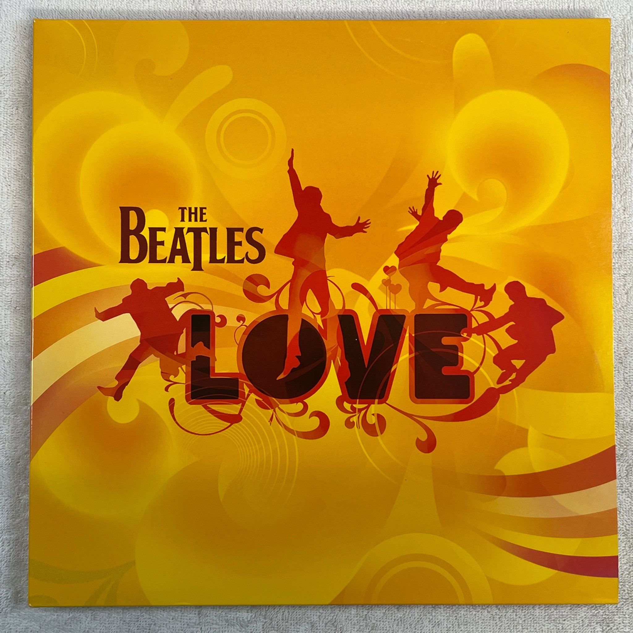 Omslagsbild för skivan THE BEATLES love 2xLP 2007 APPLE 0946 379 808 11