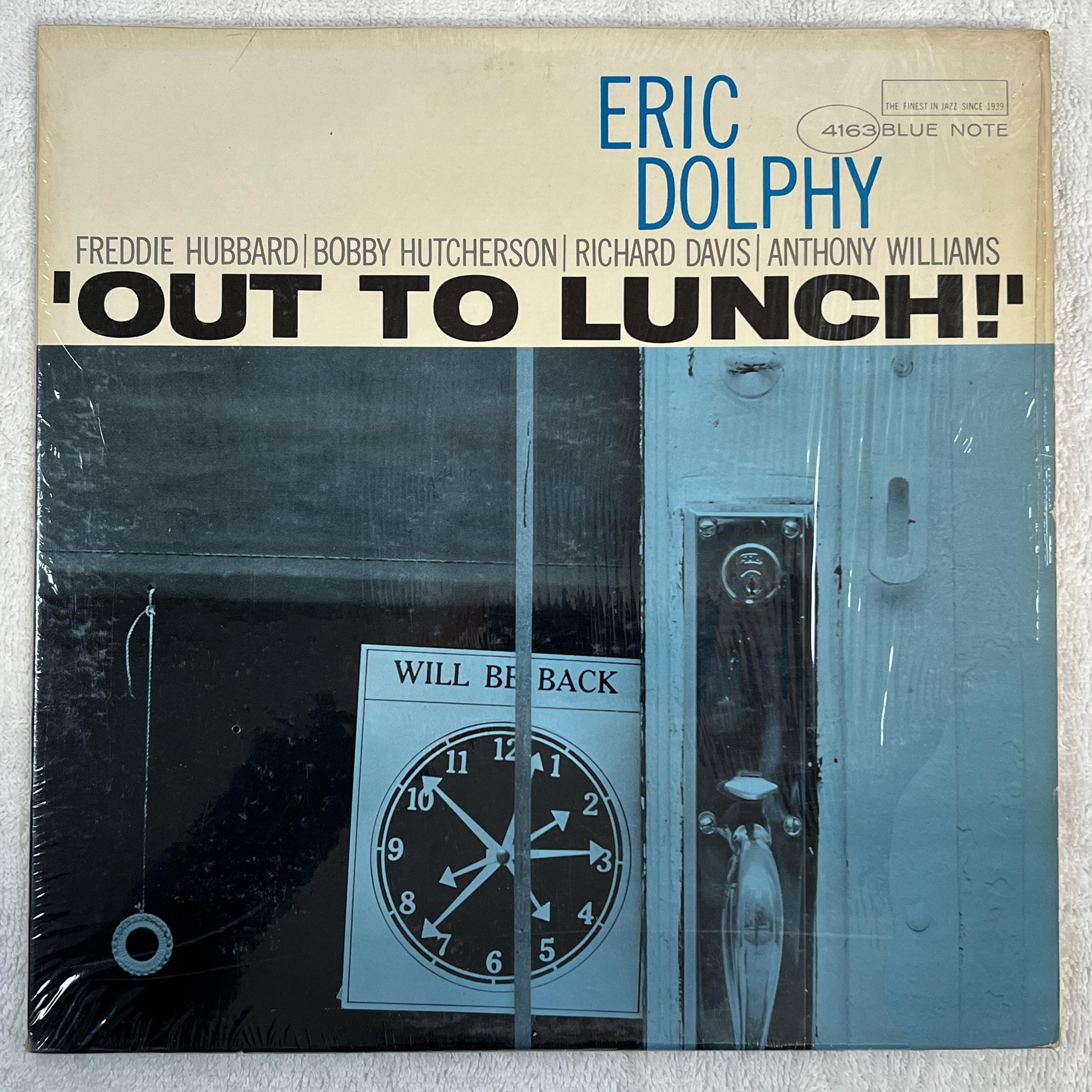 Omslagsbild för skivan ERIC DOLPHY Out To Lunch! LP -66 US BLUE NOTE BLP 4163 *** RARE JAZZ ***