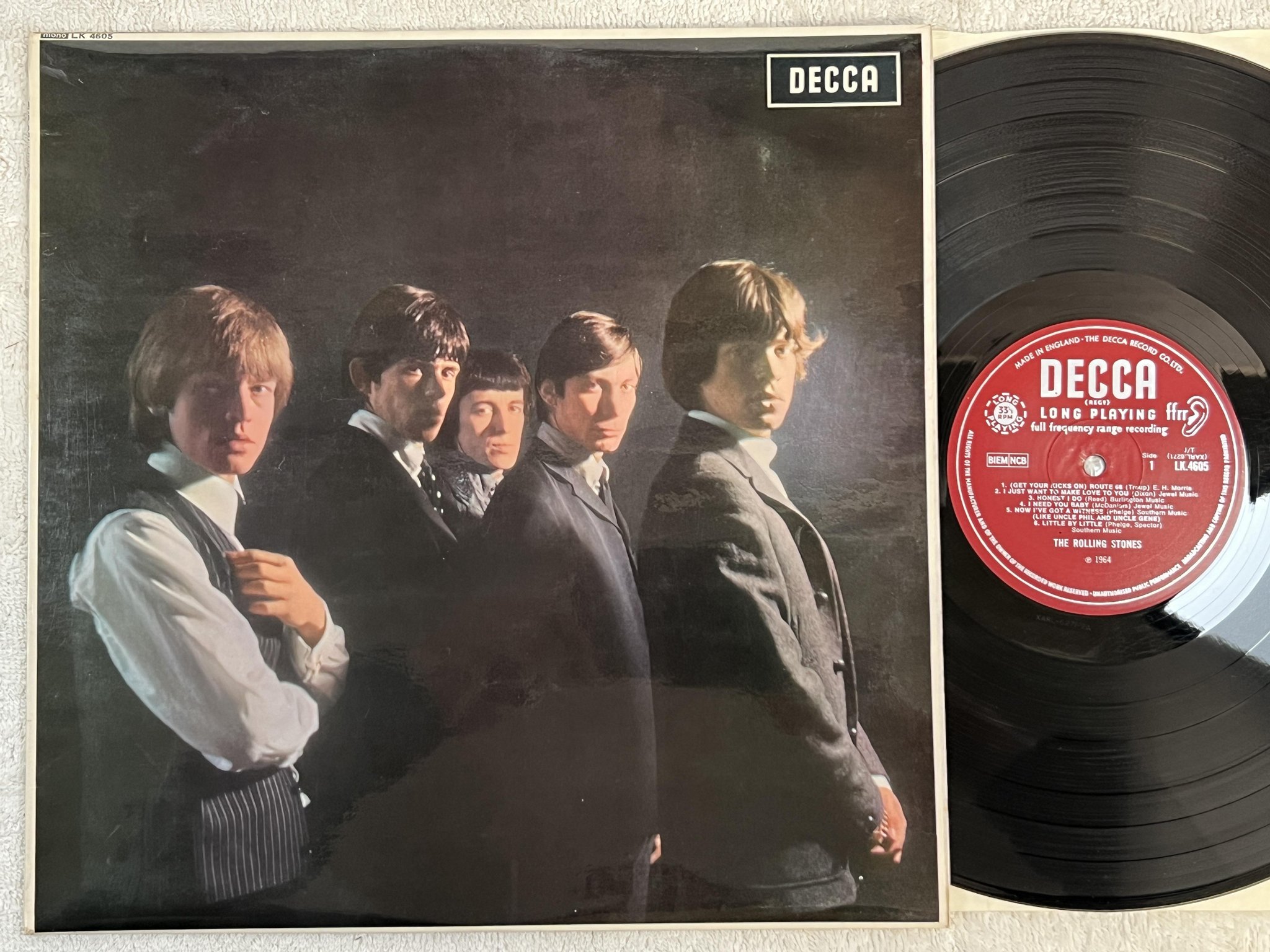 Omslagsbild för skivan THE ROLLING STONES s/t LP -64 UK DECCA LK 4605