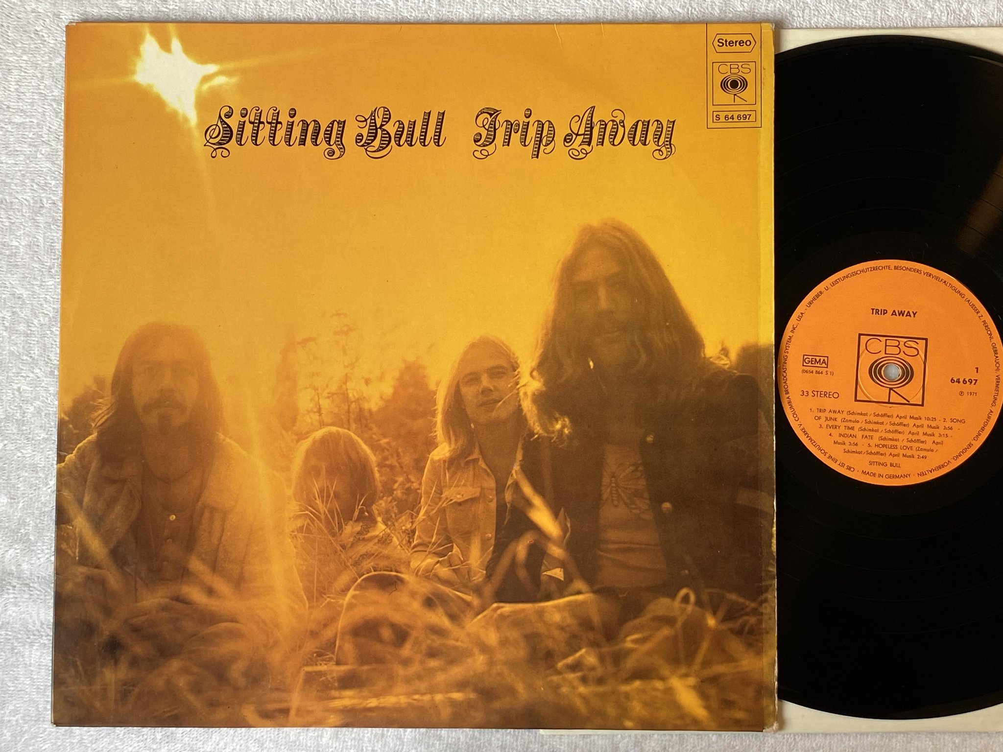 Omslagsbild för skivan SITTING BULL Trip Away LP -71 Ger CBS 64697 *** rare kraut rock ***