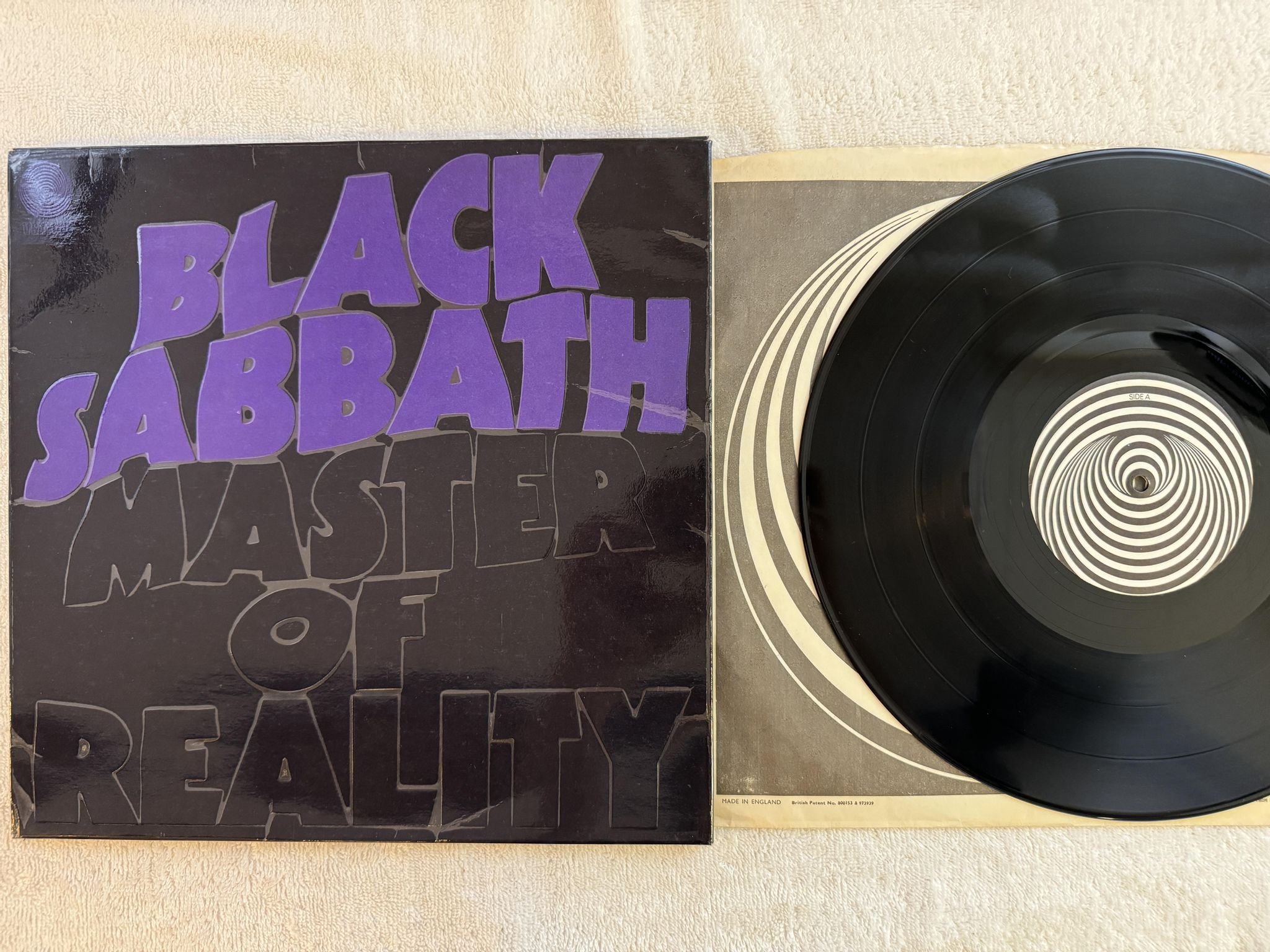 Omslagsbild för skivan BLACK SABBATH master of reality LP -71 ncb VERTIGO swirl 6360050