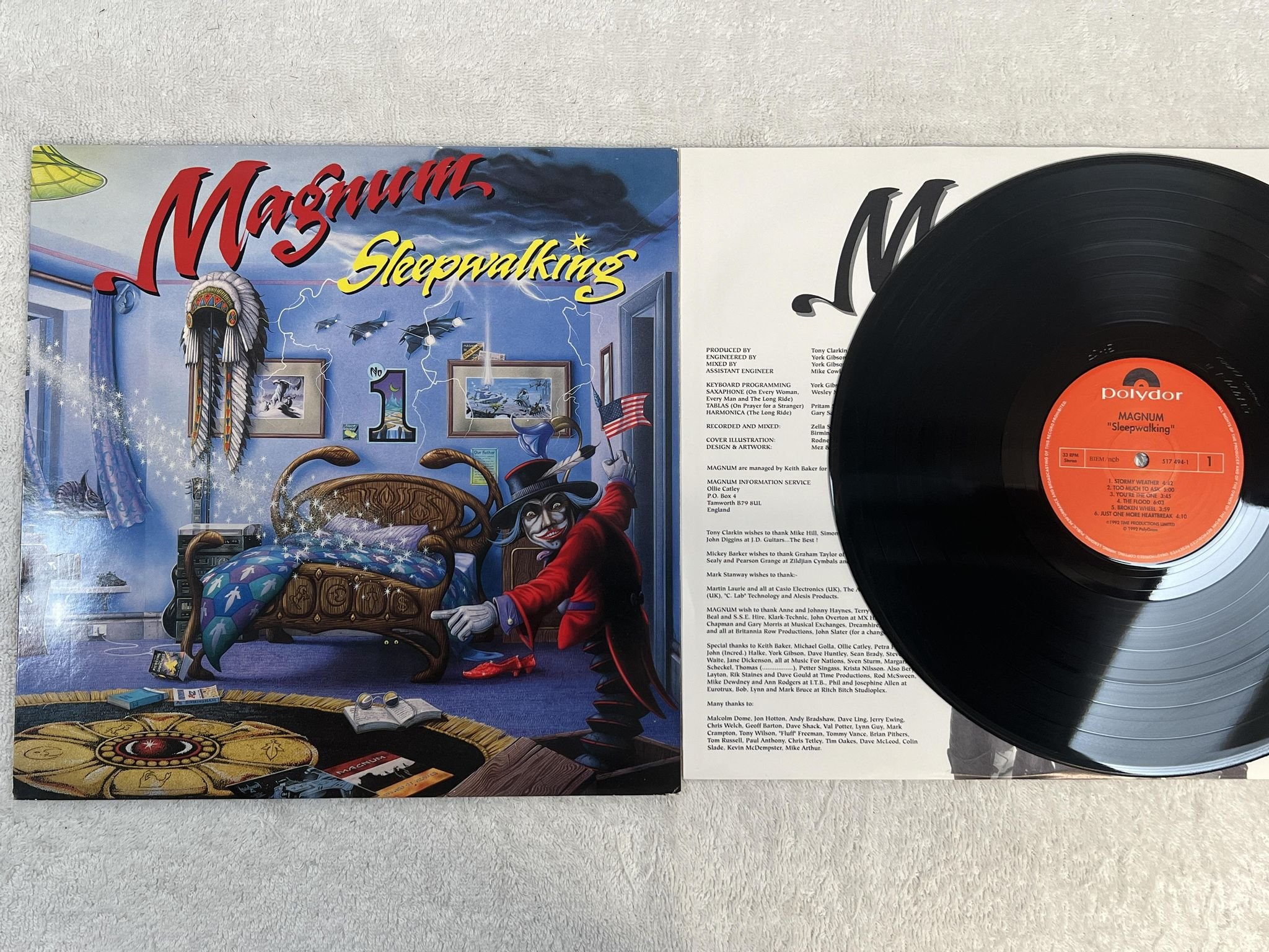 Omslagsbild för skivan MAGNUM sleepwalking LP -92 Swe POLYDOR 517 494-1 *** RARE HARD ROCK ***