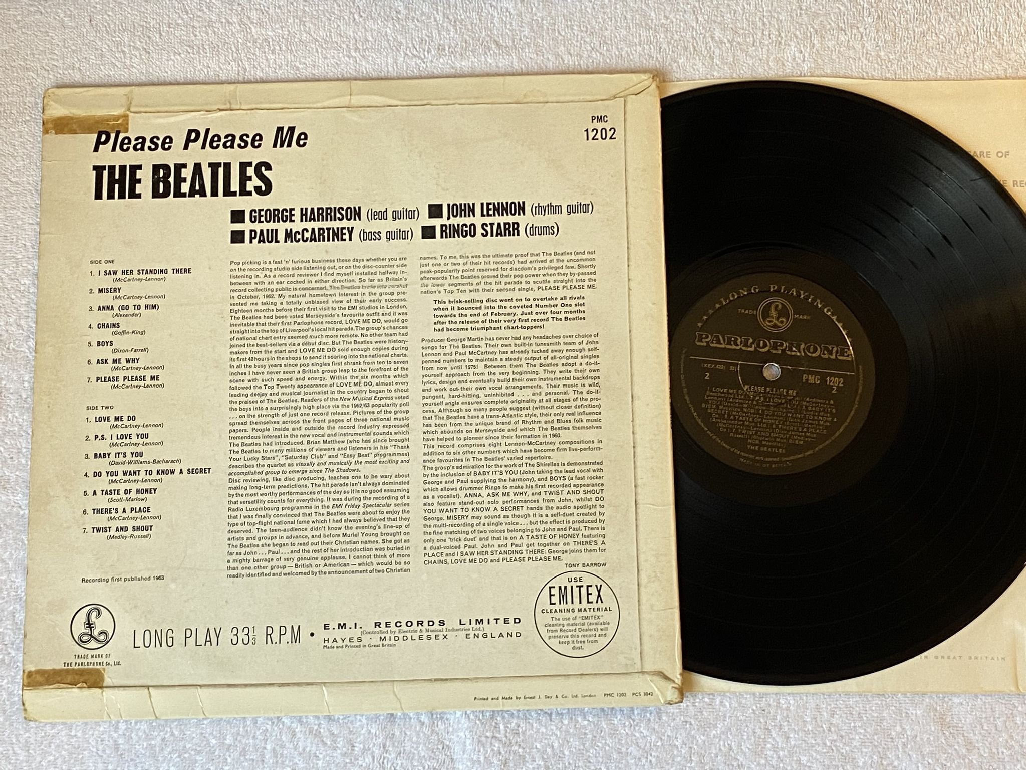 Omslagsbild för skivan THE BEATLES please please me LP -63 UK PARLOPHONE PMC 1202 ** Ultra rare 1st **