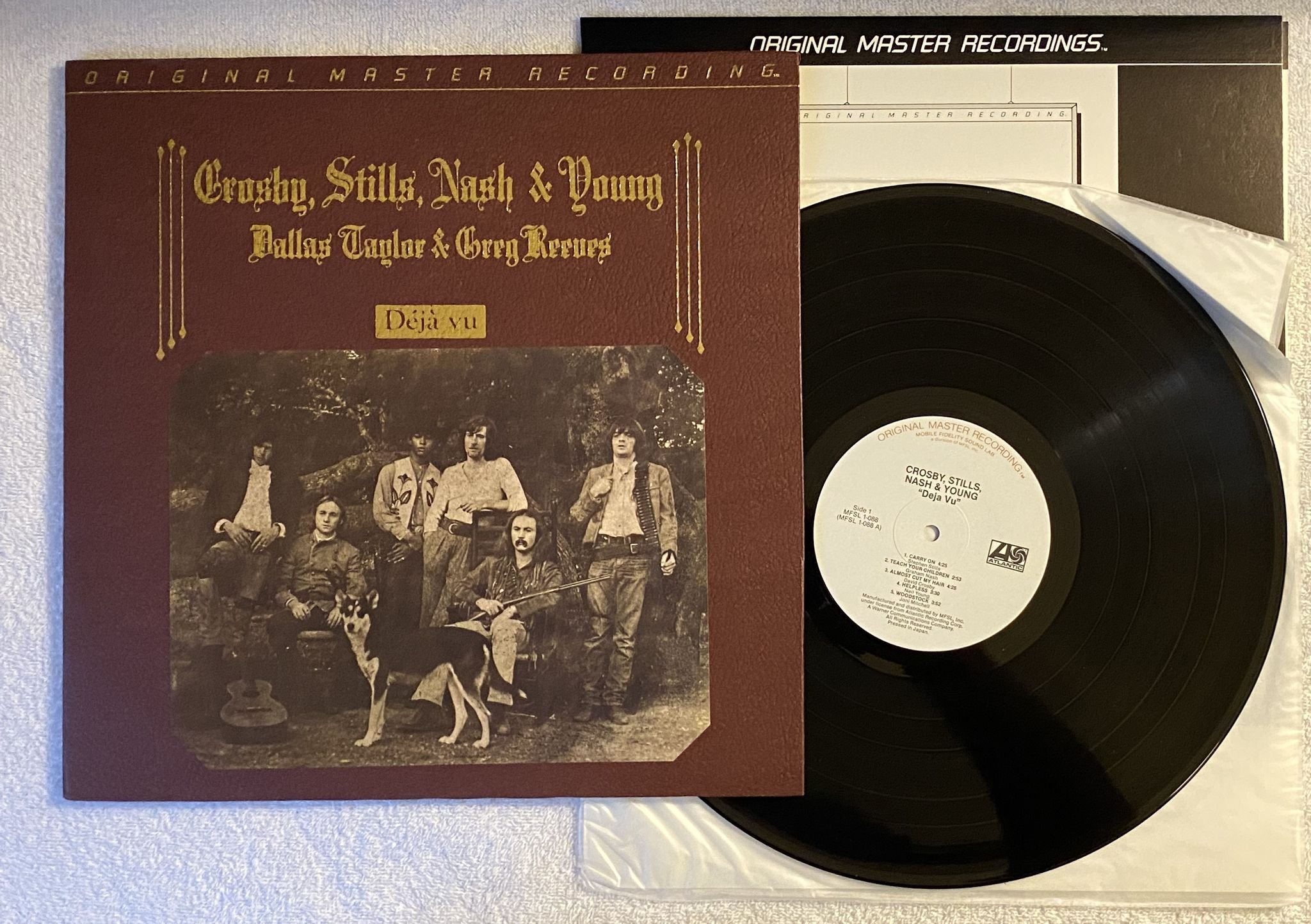 Omslagsbild för skivan CROSBY STILLS NASH & YOUNG Déjà Vu LP -83 MFSL 1-088 ** Rare Audiophile **