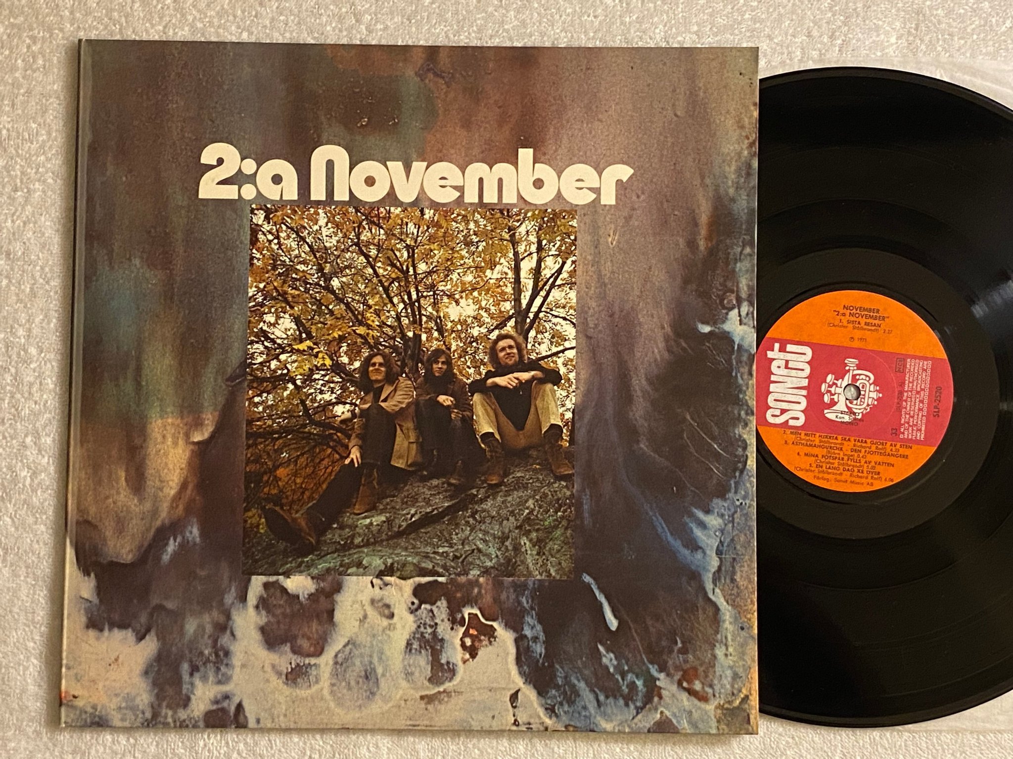 Omslagsbild för skivan NOVEMBER 2:a November LP -71 Swe SONET SLP 2520 *** HARD PROG ***