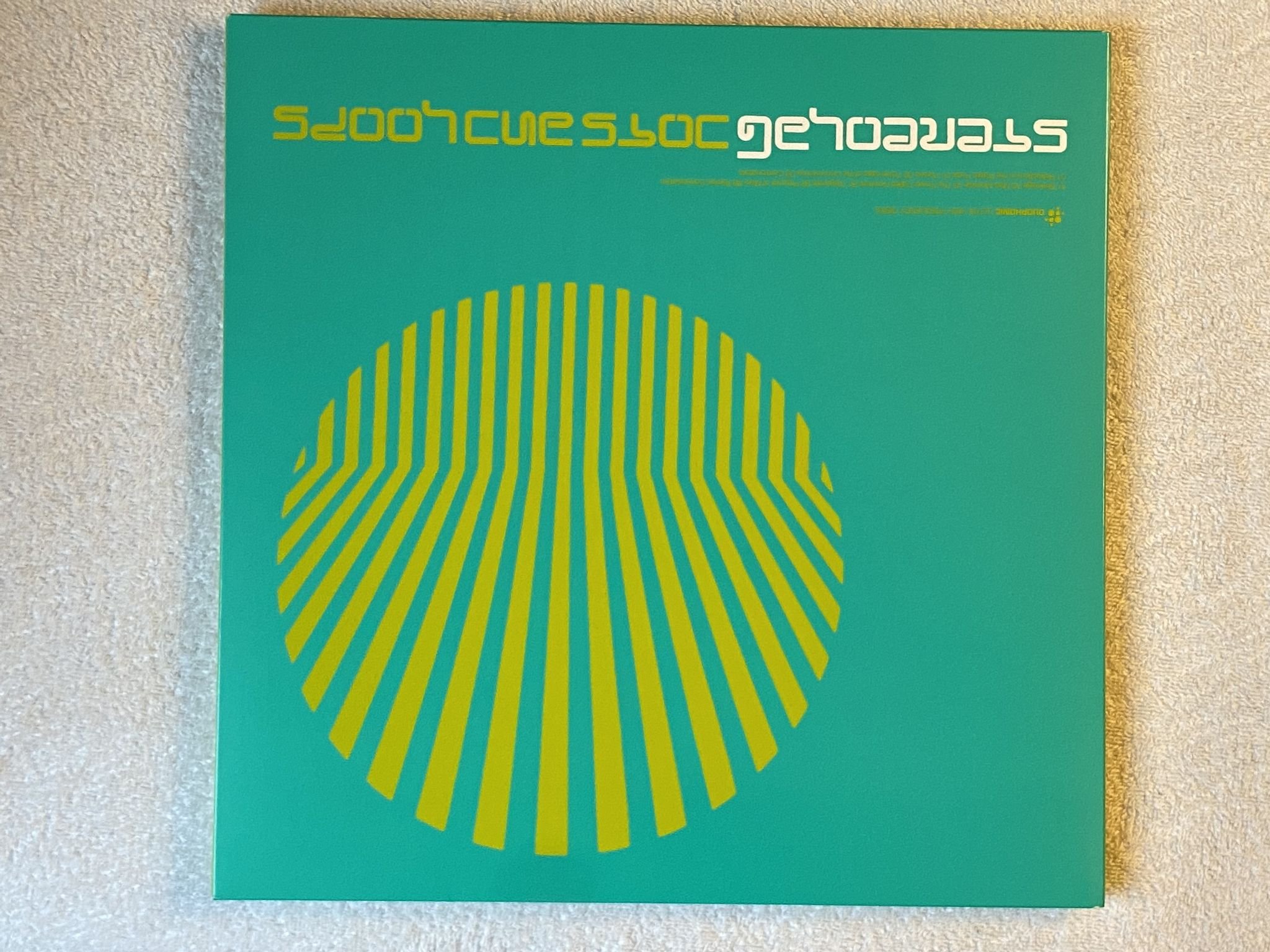 Omslagsbild för skivan STEREOLAB Dots And Loops 3xLP 2019 Eu D-UHF-D17RC LTD & NUMBERED 483/500