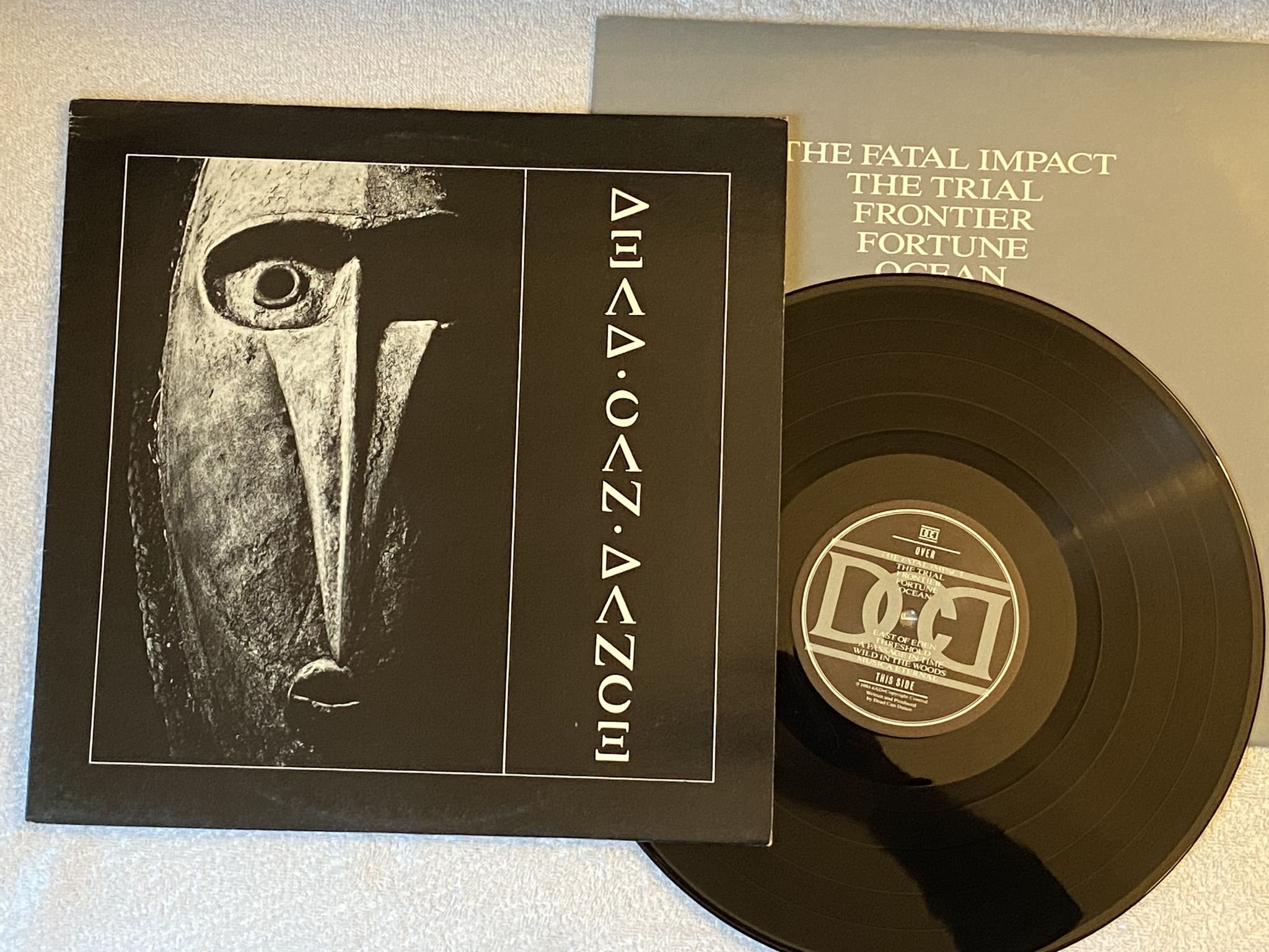 Omslagsbild för skivan DEAD CAN DANCE s/t LP -84 UK 4AD CAD 404 *** Goth Rock ***