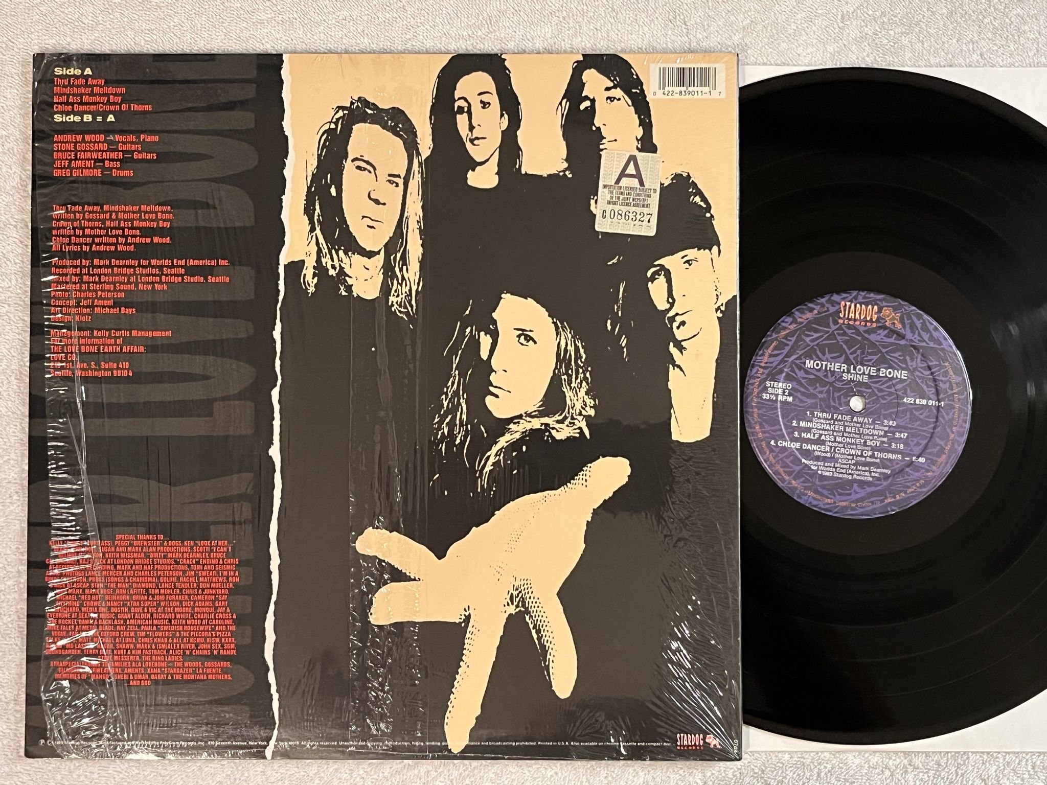 Omslagsbild för skivan MOTHER LOVE BONE Shine 12" -89 US STARDOG 422 839 011-1 *** Rare Grunge ***