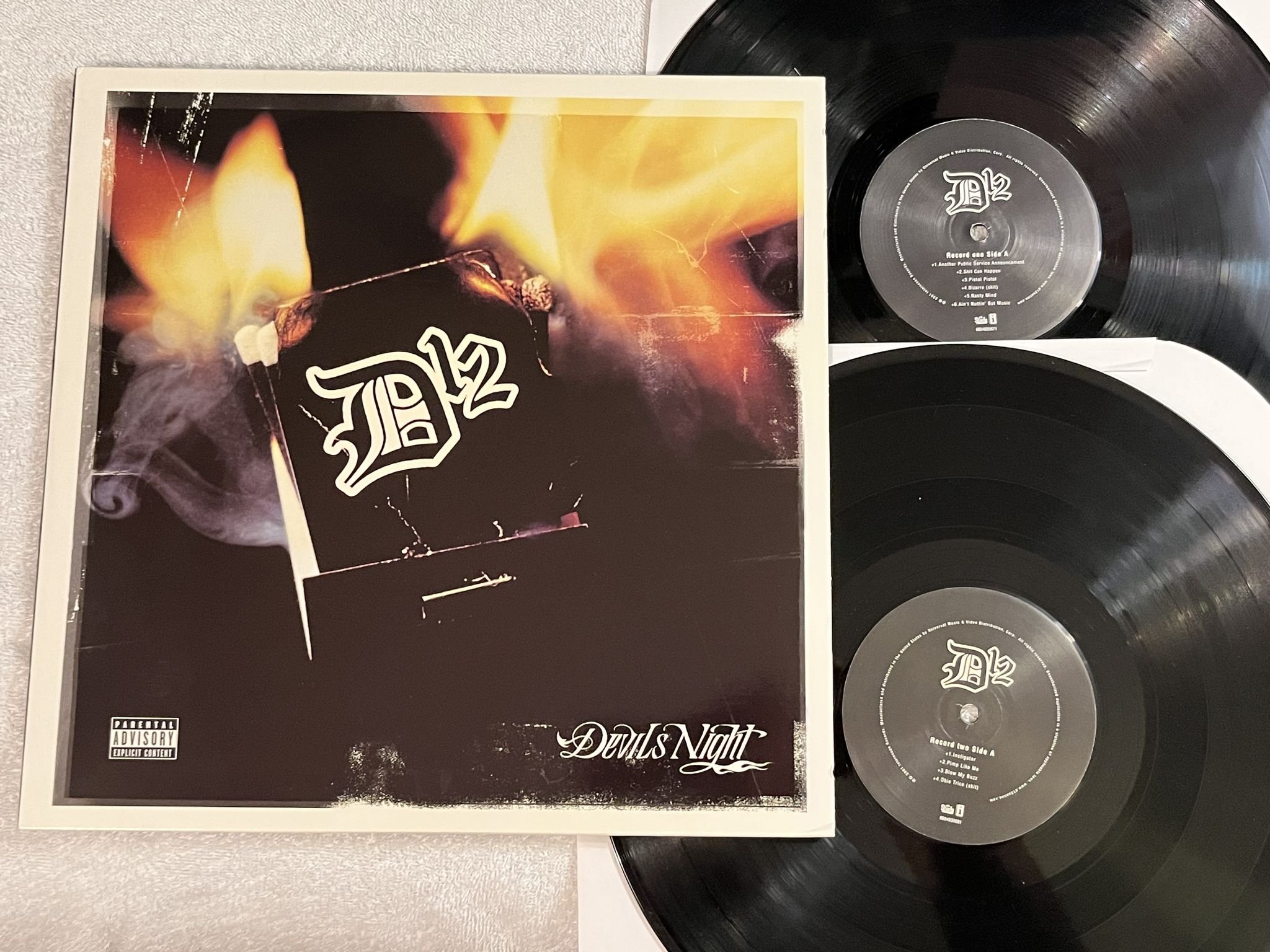 Omslagsbild för skivan D12 Devils Night 2xLP 2001 US SHADY 0694930671