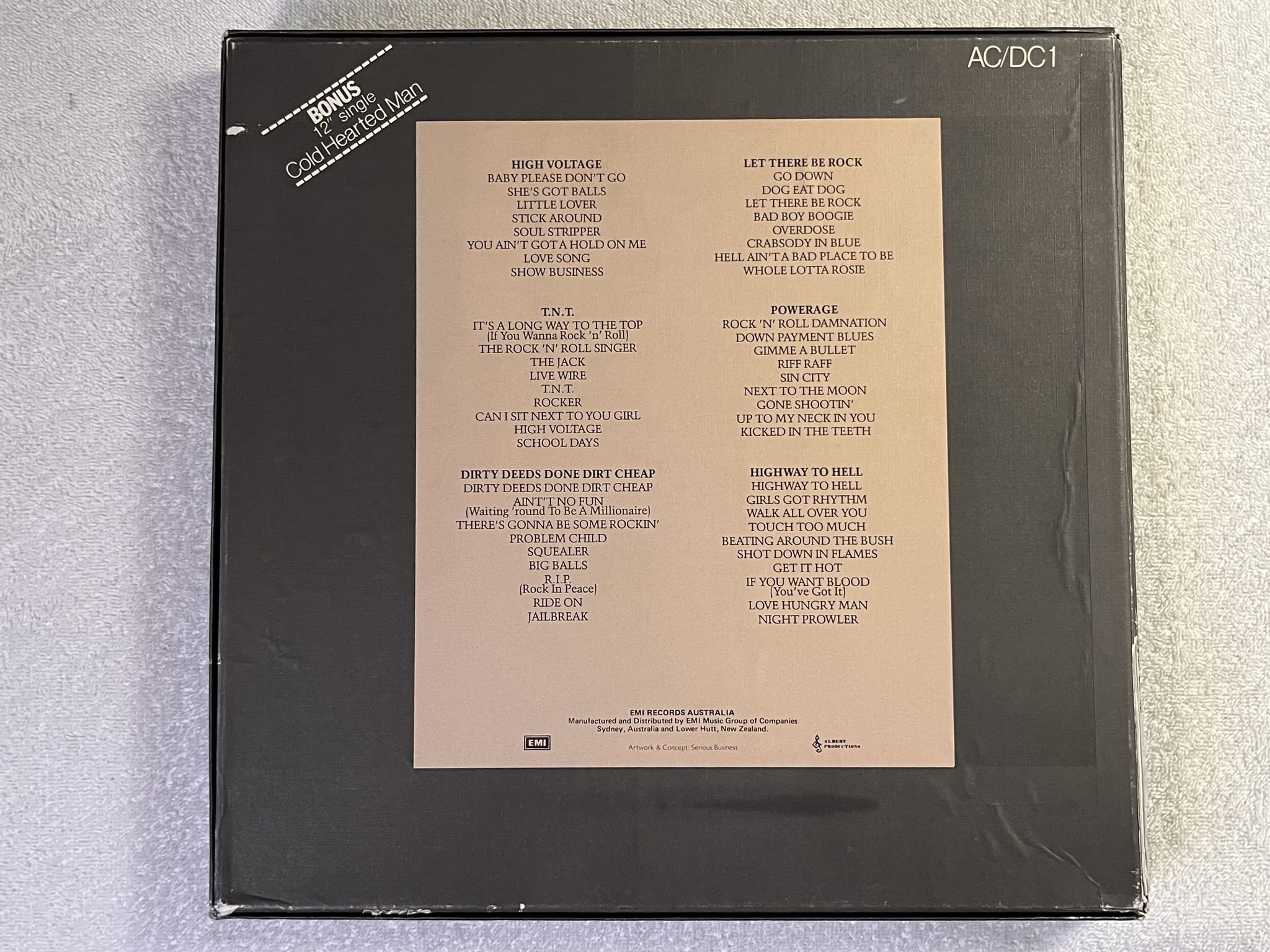 Omslagsbild för skivan AC/DC Vol 1 6LP + 12" box set -87 Aussie ALBERT AC/DC 1 *** MEGA RARE ***